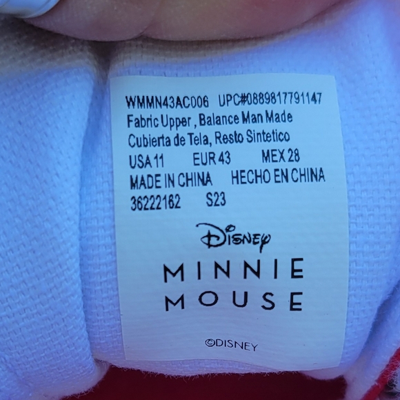 New Minnie Mouse shoes - Picture 5 of 5